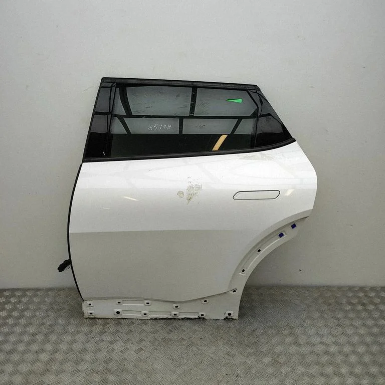 Rear door 77003CV000