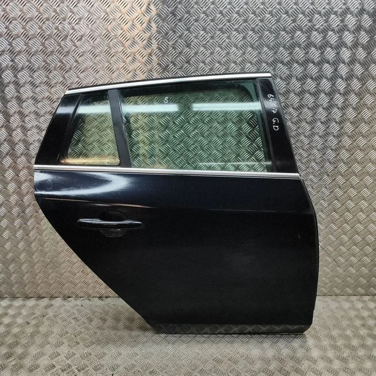 Rear door 32291067