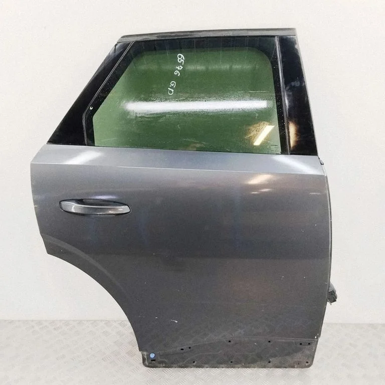Rear door 9852393280