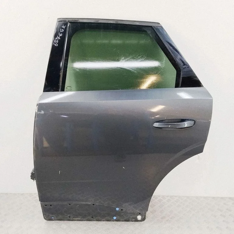 Rear door 9852431480