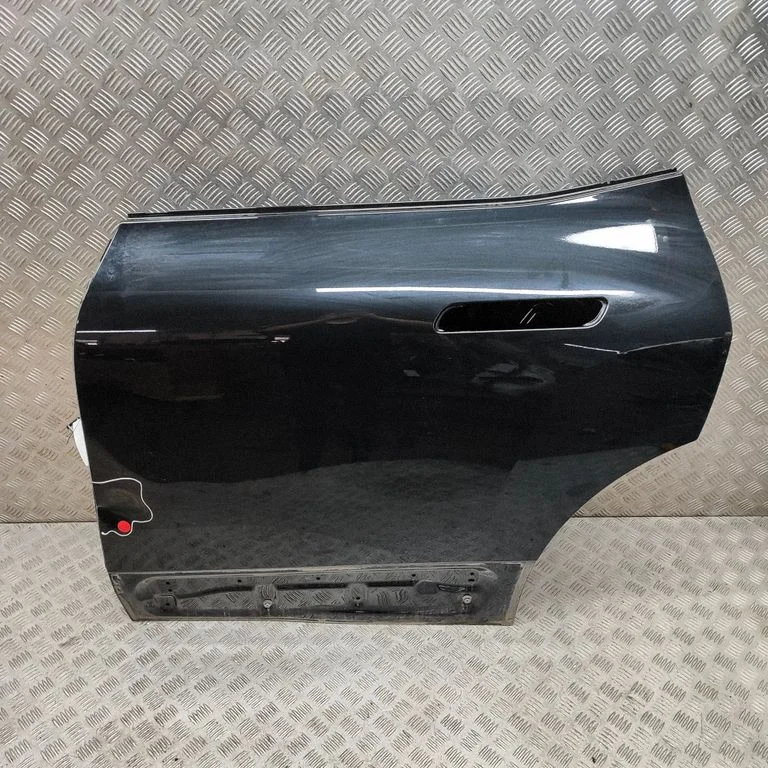 Aizmugurējās durvis 9880293
