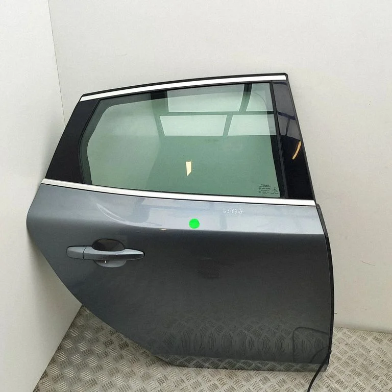 Rear door 31278443