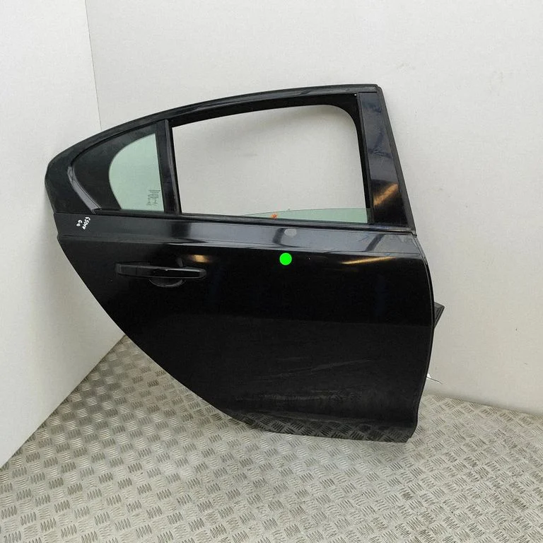 Aizmugurējās durvis GX7324630AA