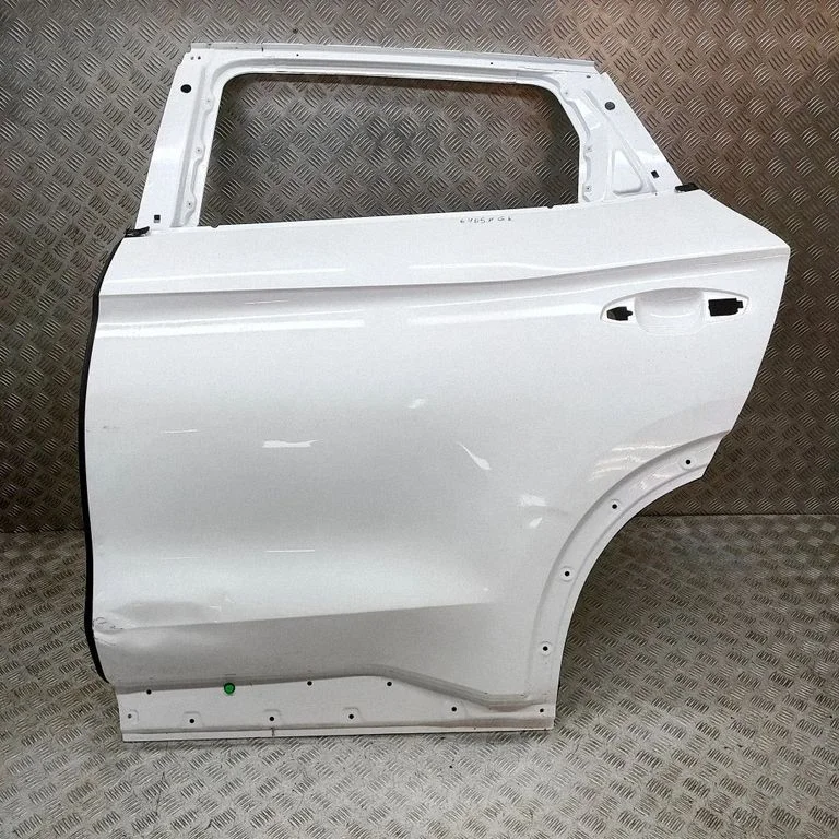 Rear door 1477914300