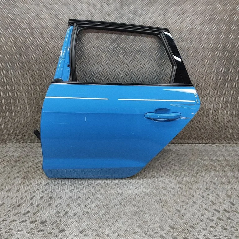 Rear door 8W9833051G
