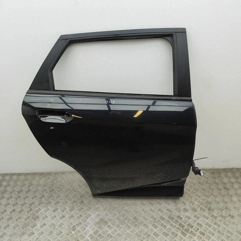 Rear door EM2EU6201019