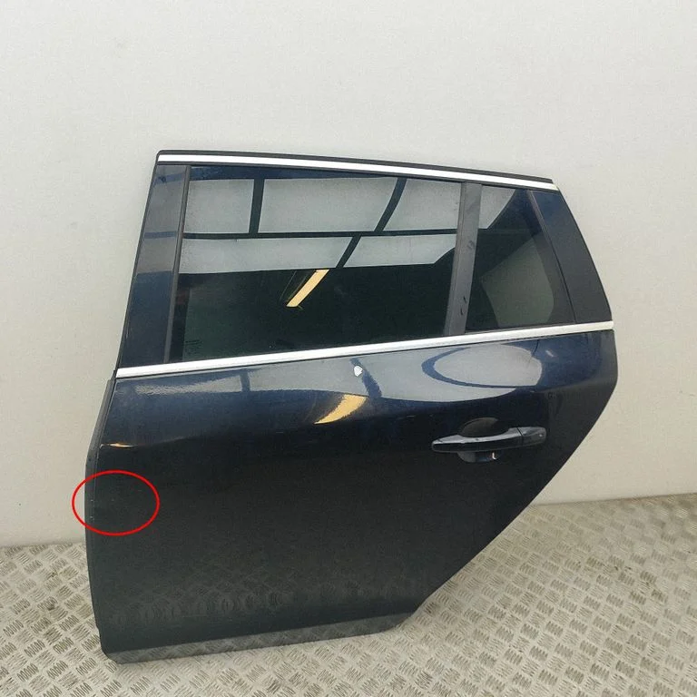 Aizmugurējās durvis 31298042