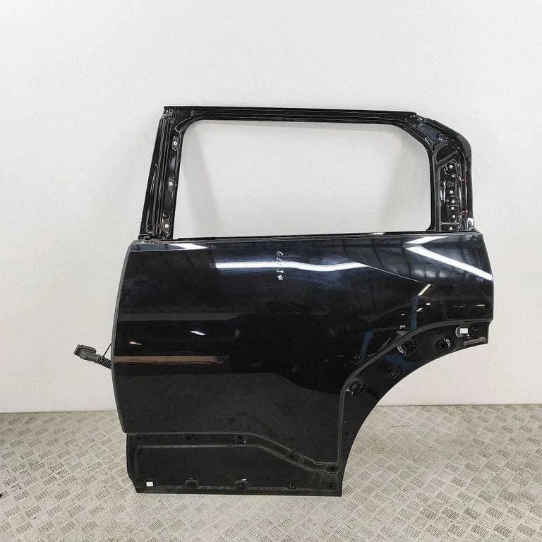 Rear door 77003EV000