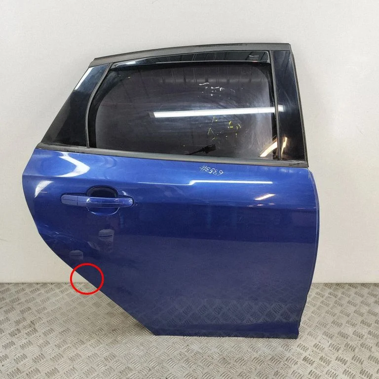 Aizmugurējās durvis PBM51A24630BF