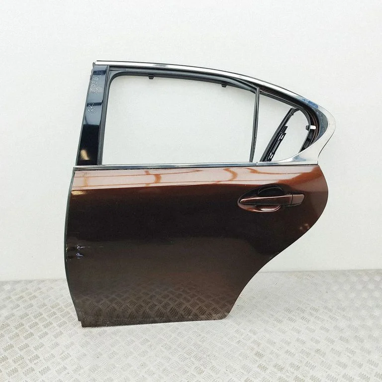 Drzwi tylne 6700430651