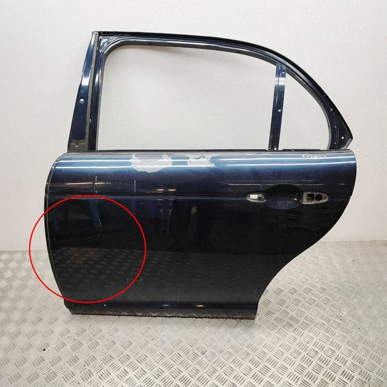 Aizmugurējās durvis 2W93F24631AA
