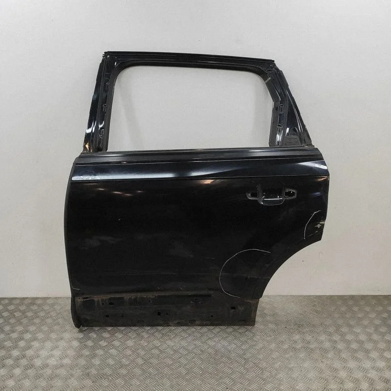 Aizmugurējās durvis 4M0833051E