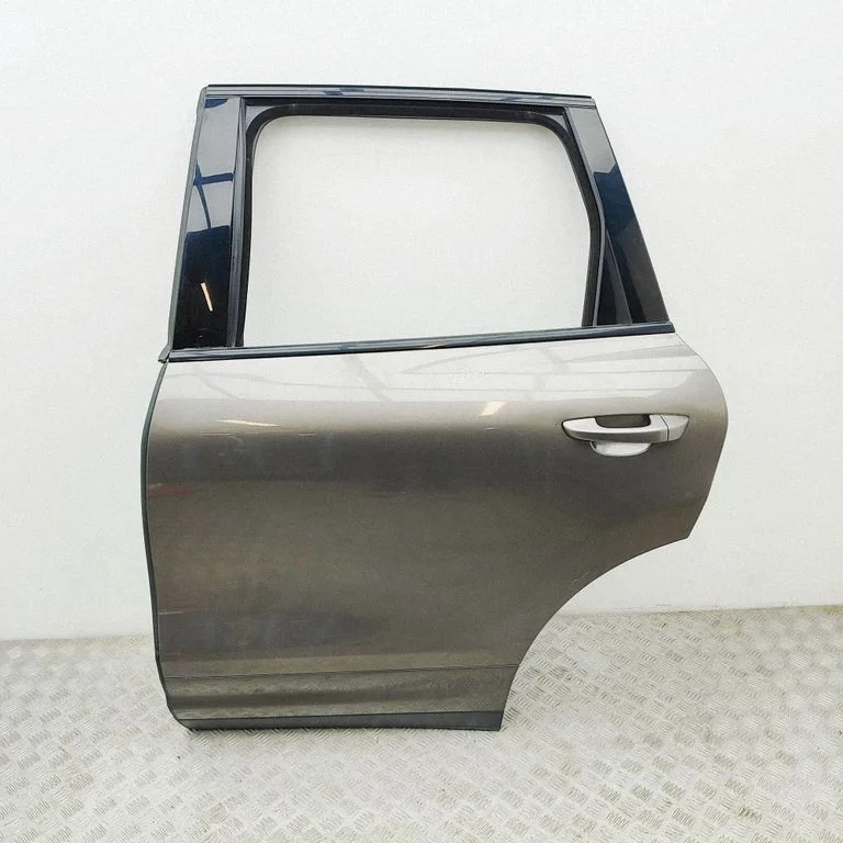 Rear door 95853301100