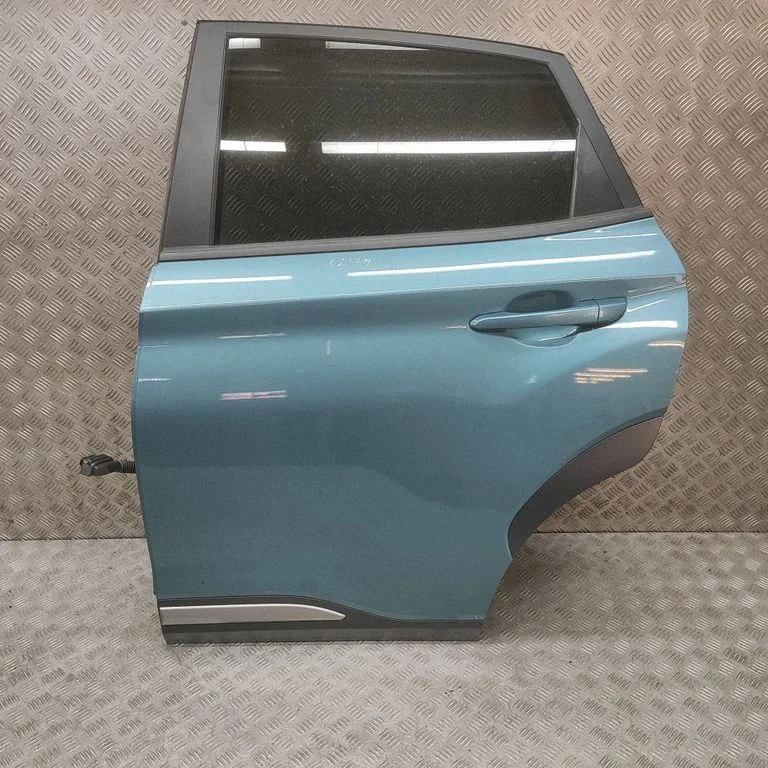 Rear door 77003J9000