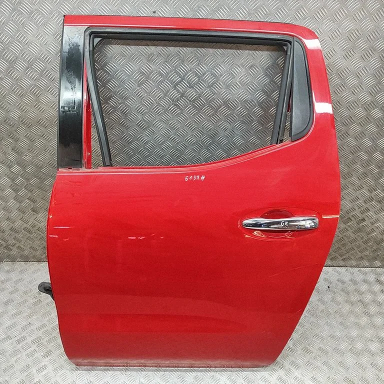 Aizmugurējās durvis H21014JKAA
