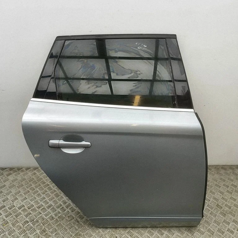 Rear door 31402418