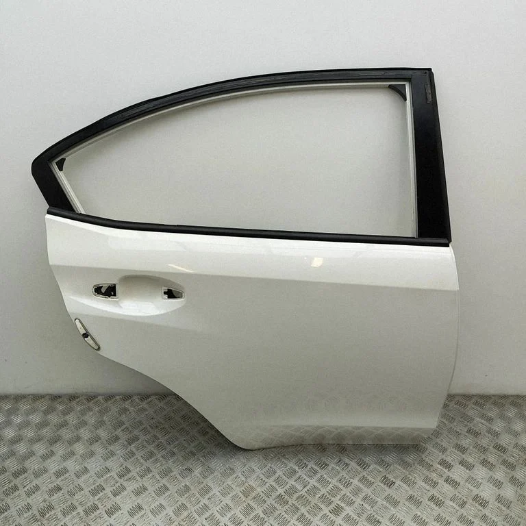 Aizmugurējās durvis 60409VA0009P