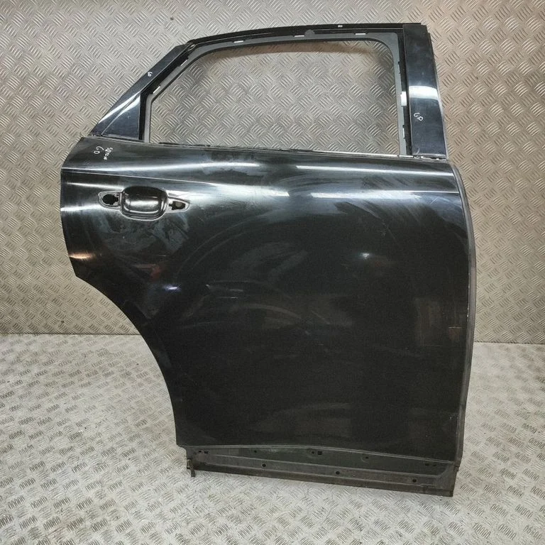 Aizmugurējās durvis 9819326580