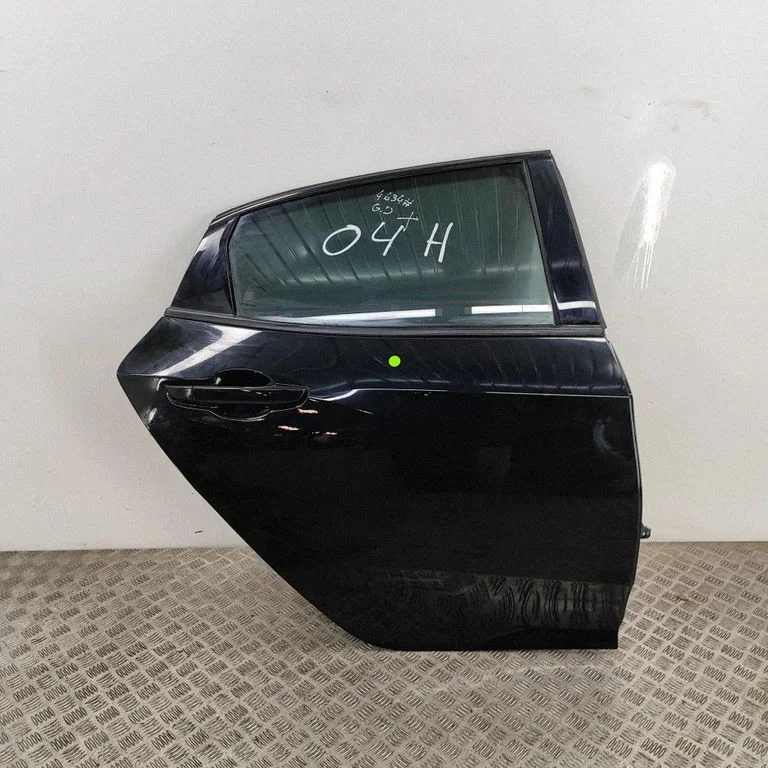 Aizmugurējās durvis 67510TGGA00ZZ