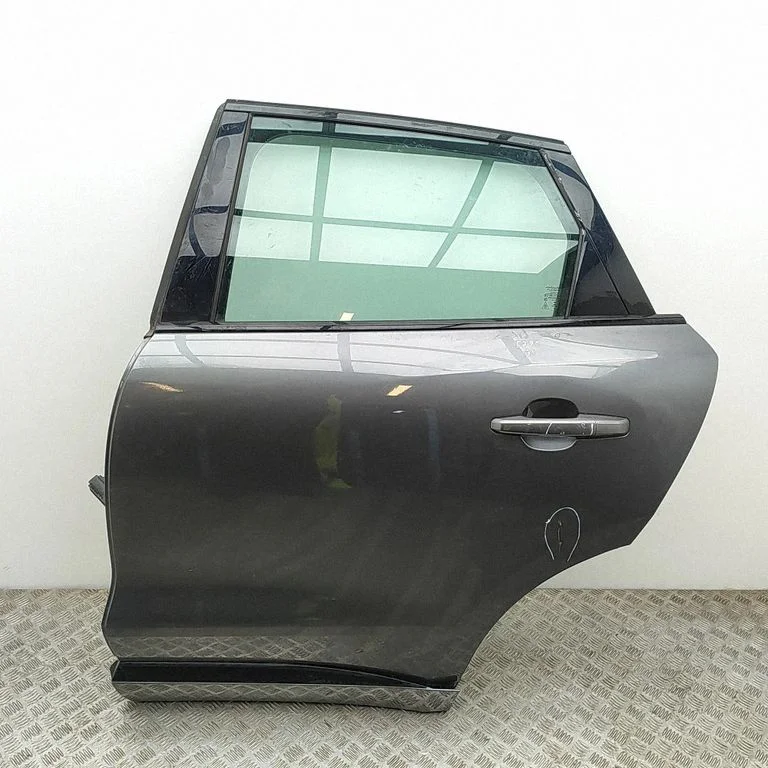 Aizmugurējās durvis HK8324631AA