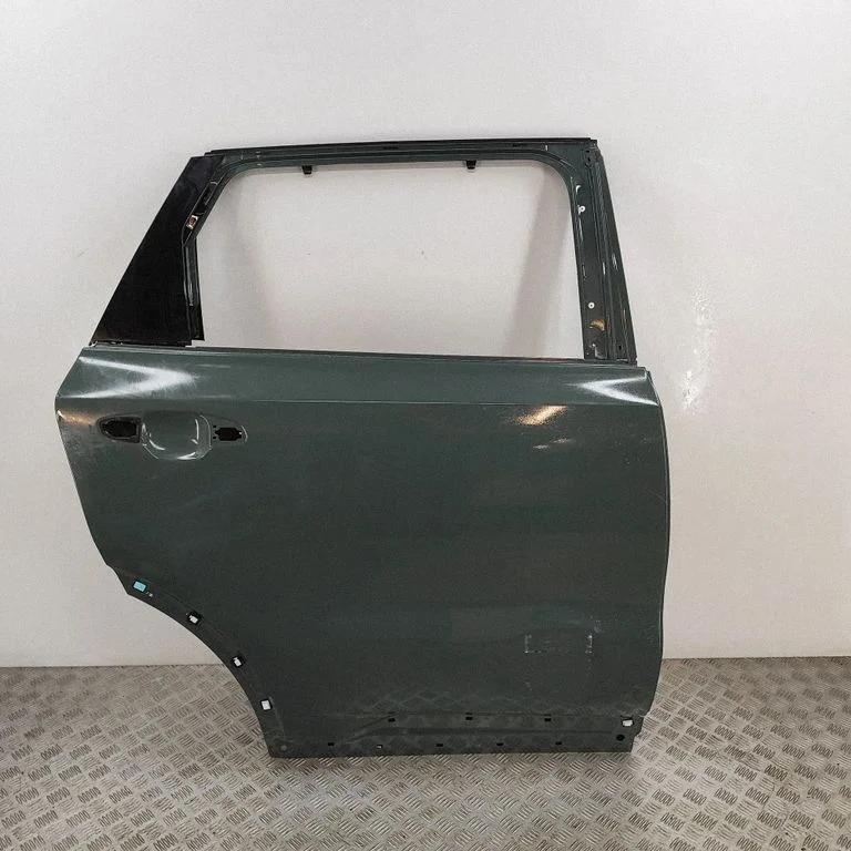 Rear door 77004P2511