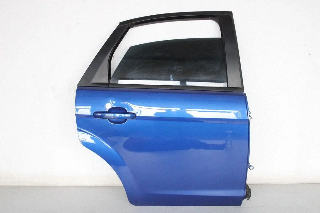 Rear door – Ford Focus C-MAX (2003-2010)