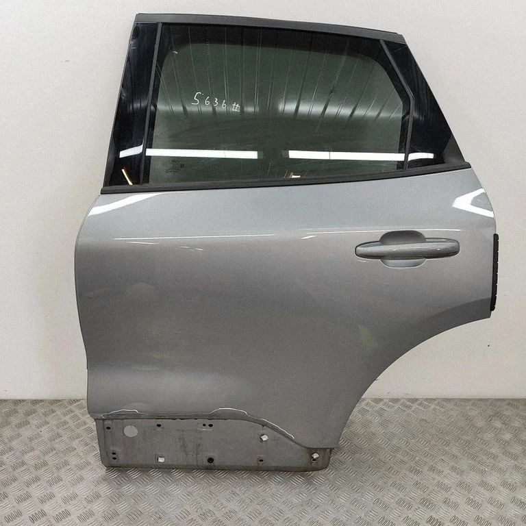 Aizmugurējās durvis PLV4BS24631AN