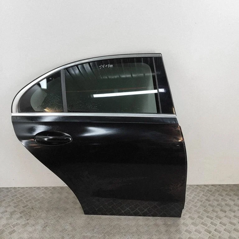Aizmugurējās durvis A2067301801