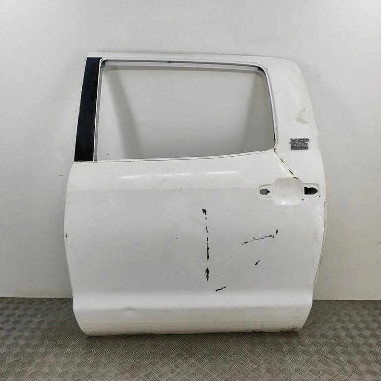 Tagauks 670040C122 – Toyota Tundra II (2006-2021)
