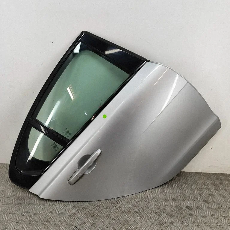 Aizmugurējās durvis GX7324630AA