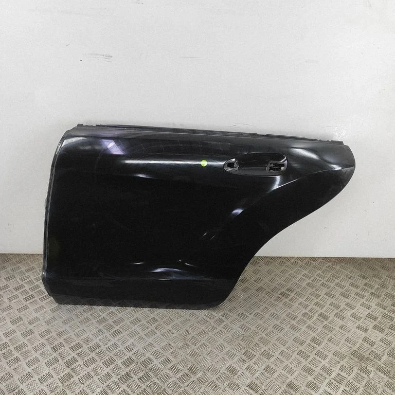 Aizmugurējās durvis A2187320310