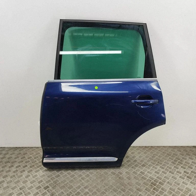 Aizmugurējās durvis 7L0833055M