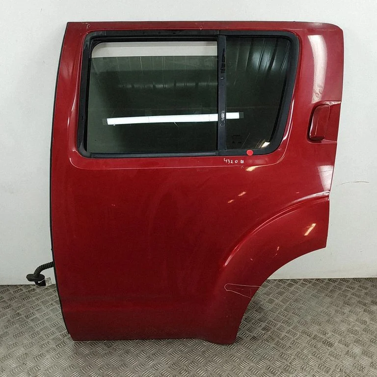 Tagauks 82101EB330 – Nissan Pathfinder R51 (2005-2012)