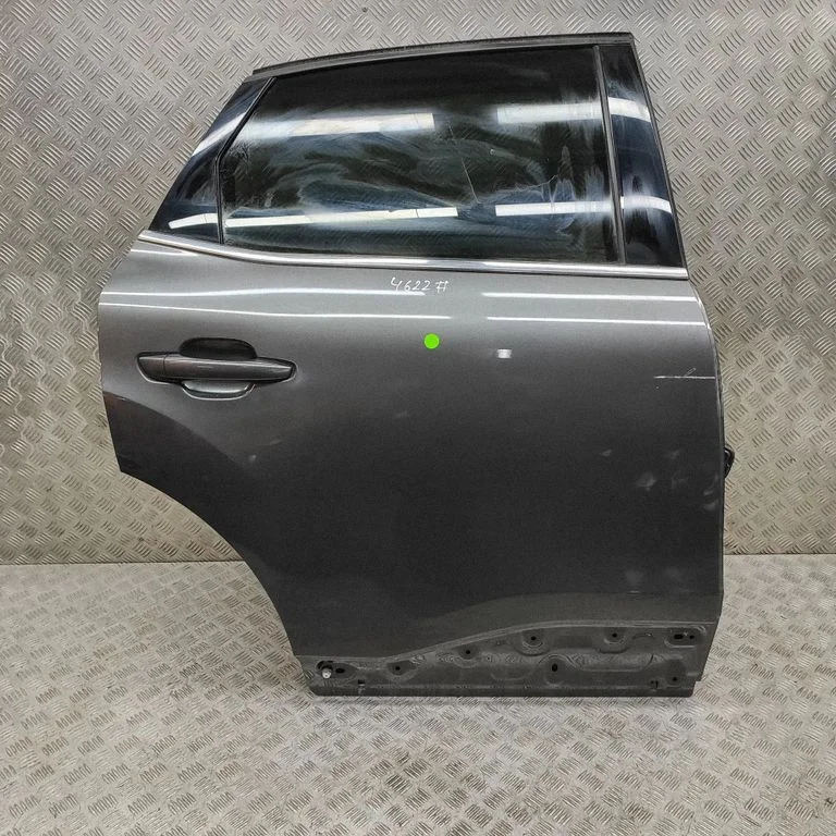 Aizmugurējās durvis 9834272980