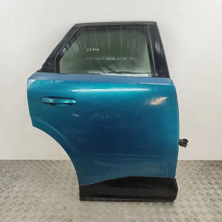 Aizmugurējās durvis 9852393280