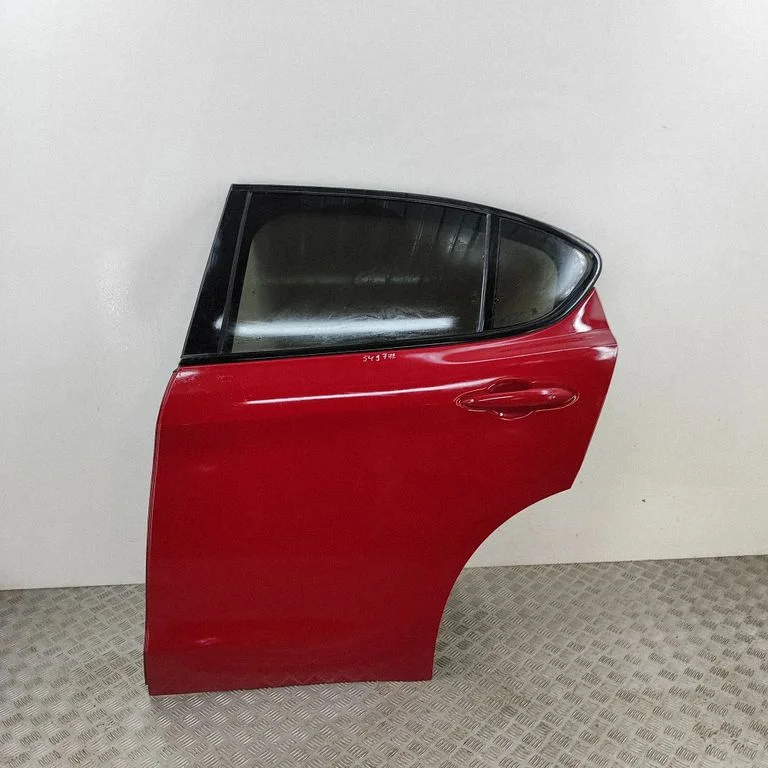 Aizmugurējās durvis 50539534