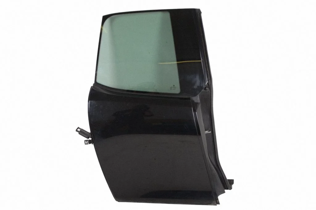 Rear door – rear right