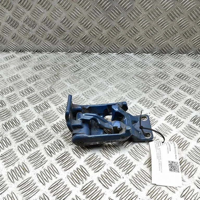 Zawias górny drzwi tylnych A9107409200