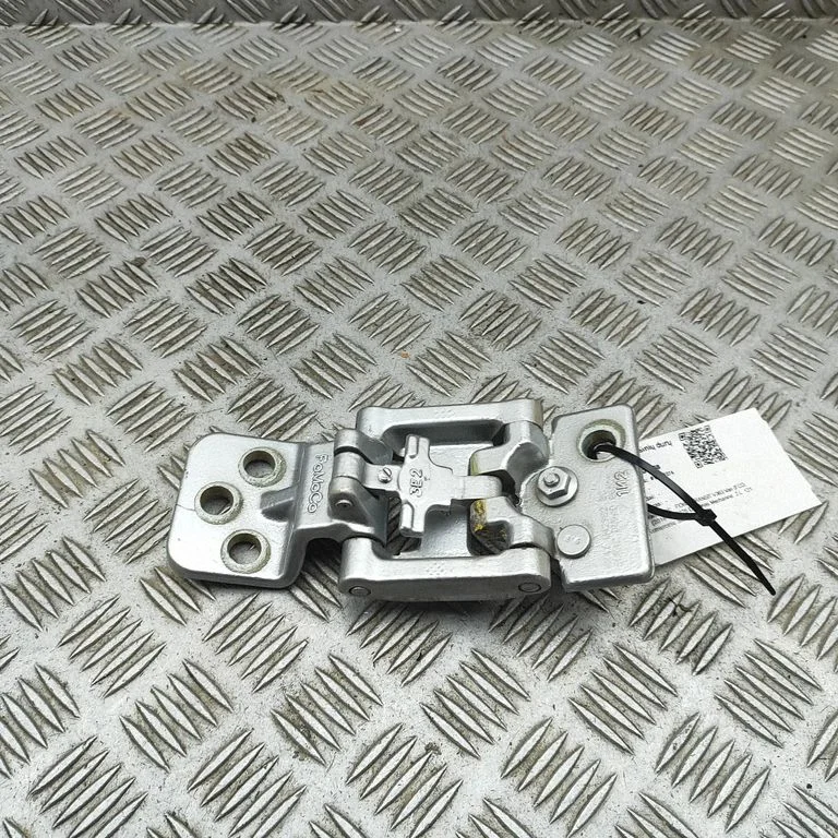 Aizmugurējā augšējā eņģe KK41V42982BC