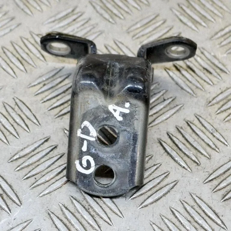 Tagaukse ülemine hing – Nissan Leaf I (ZE0) (2010-2017)