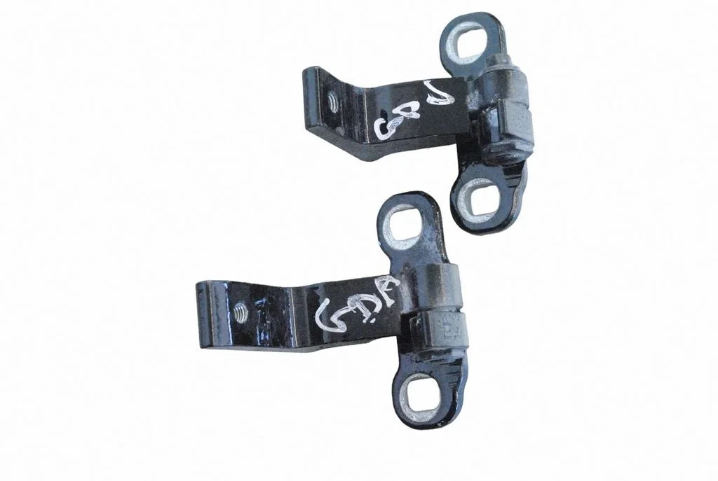 Rear door upper hinge – Volvo XC90 (2014-)