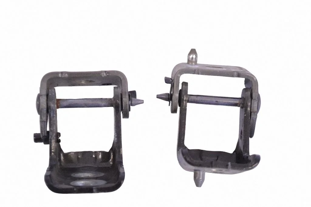 Aizmugurējā augšējā eņģe A1648304815