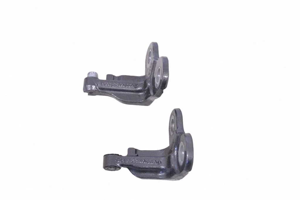 Rear door upper hinge CPLA228A64AE
