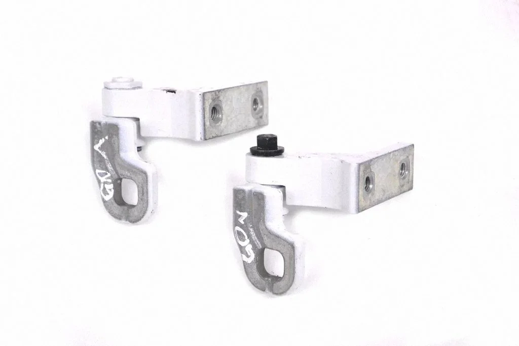 Aizmugurējā augšējā eņģe 3152695DE