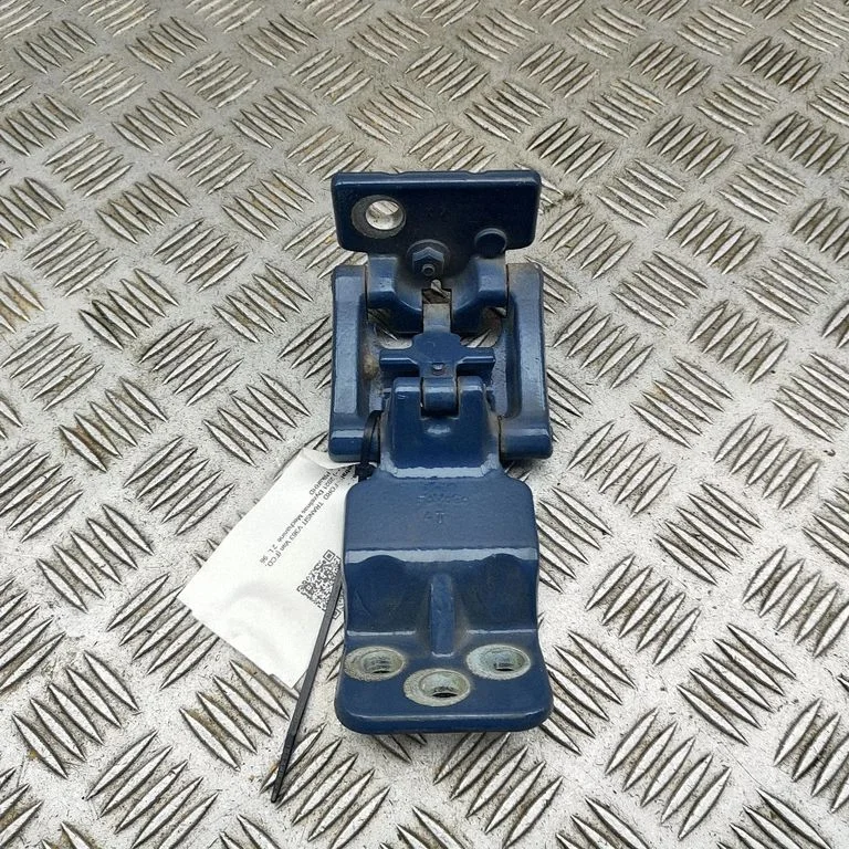 Zawias dolny drzwi tylnych KK41V429A15BB