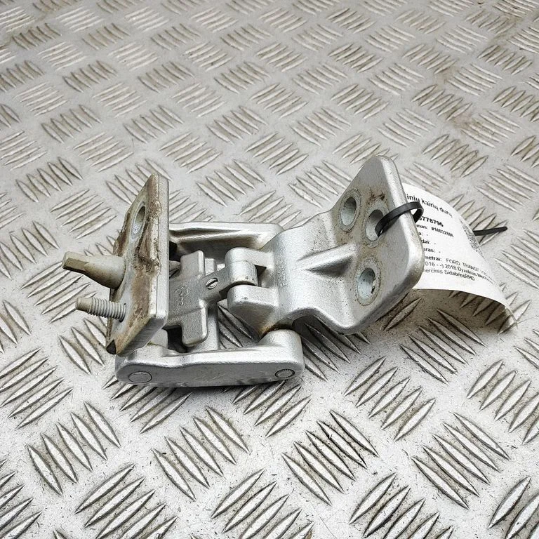 Rear door lower hinge BK31V42983AL