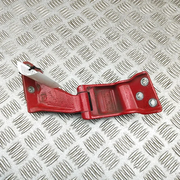 Rear door lower hinge – Mercedes-Benz Vito Viano W447 (2014-)