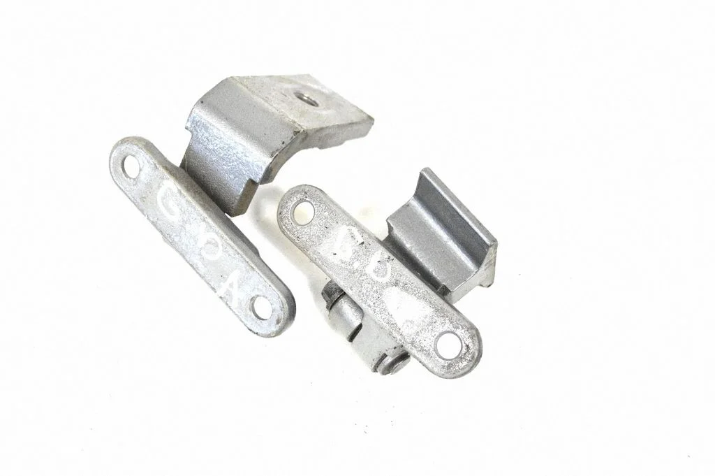 Aizmugurējā augšējā eņģe 7185634