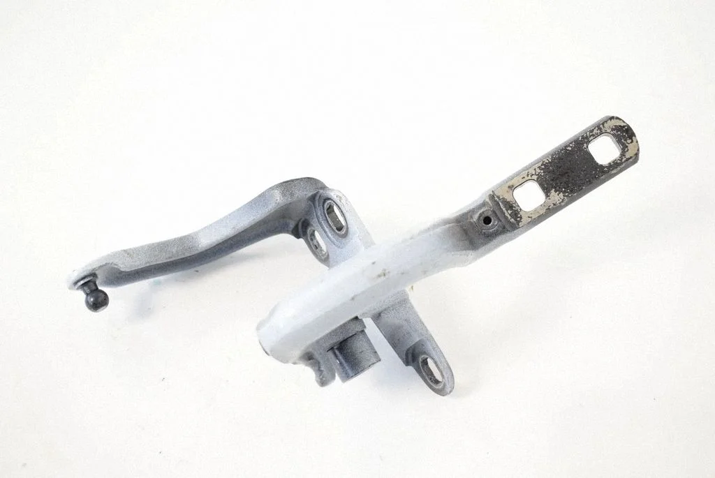 Rear door lower hinge – Tesla Model S (2012-)