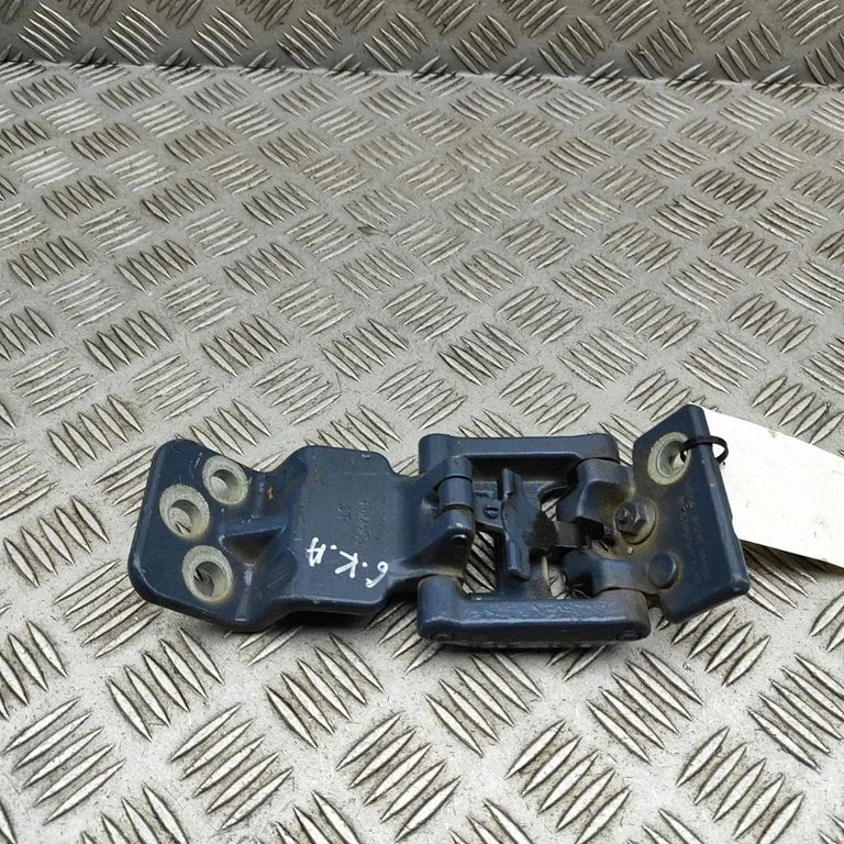 Rear door lower hinge KK41V429A15BB